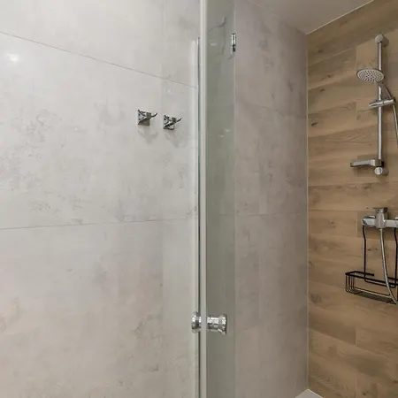 Port By Jantar Apartment *