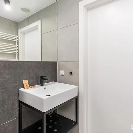 Port By Jantar Kolobrzeg