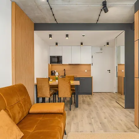 Port By Jantar Kolobrzeg